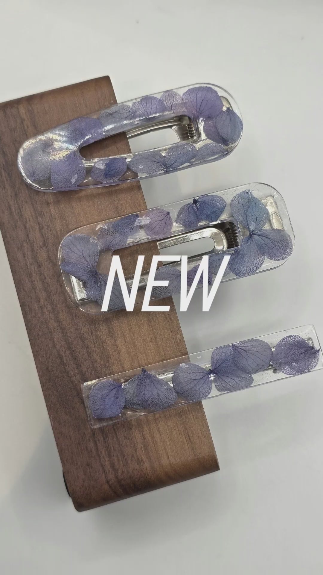 Botanical Resin Hair Clips – Handmade Floral Barrettes in 4 Colors & 3 Shapes