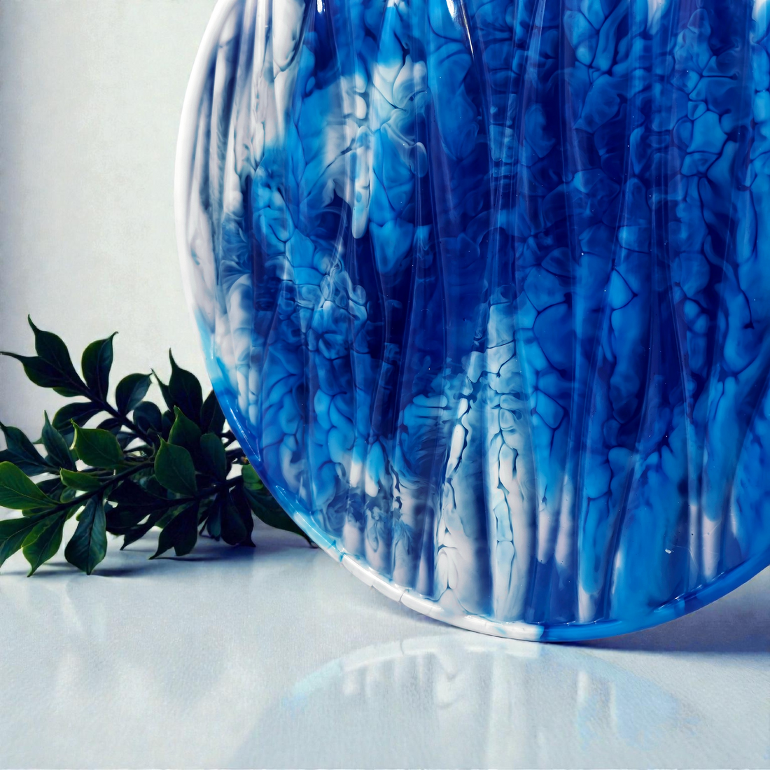 Azure Tide Handcrafted Resin Platter – Rippled Coastal Decorative Tray
